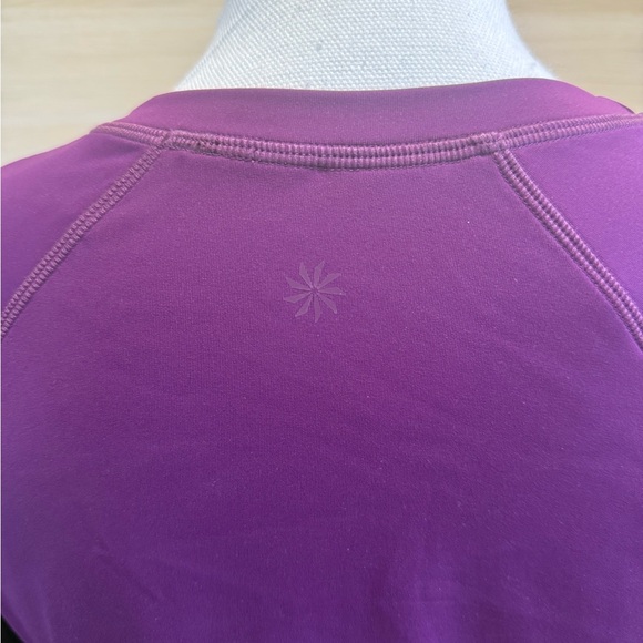 Athleta Crop Rash Guard - Picture 8 of 10